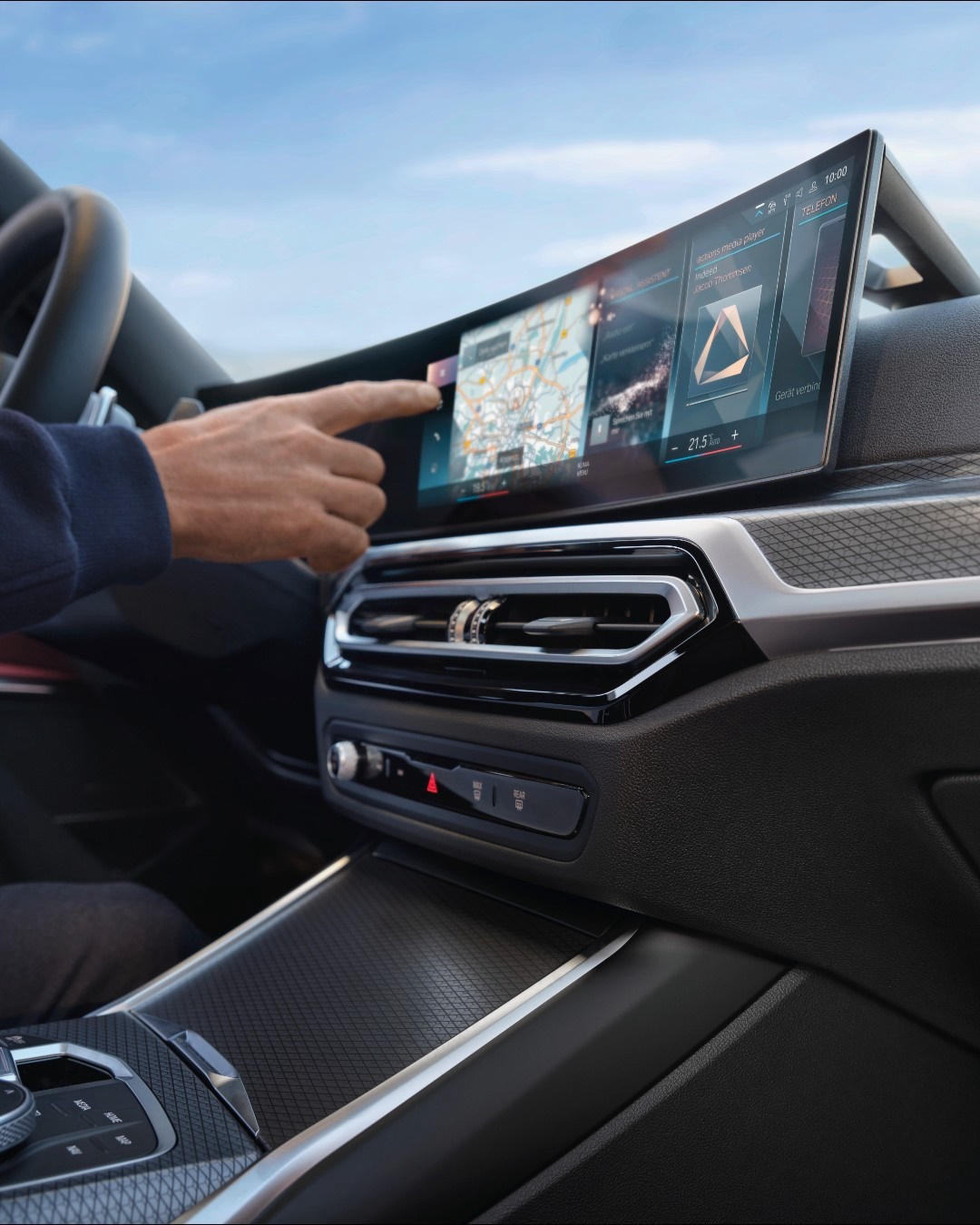 image  1 BMW - Innovation at the reach of your fingertips