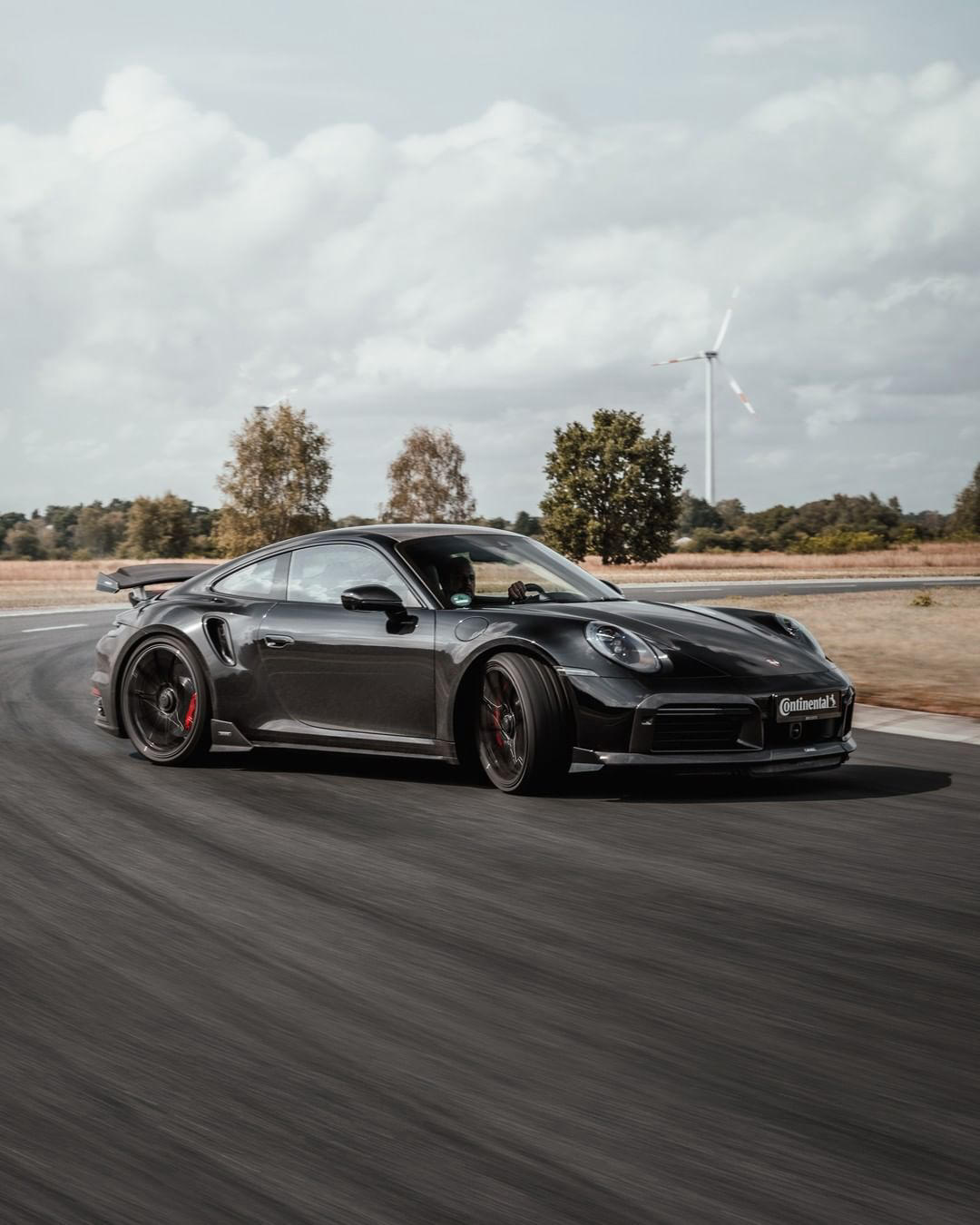 BRABUS - Sliding right into the weekend with the BRABUS 820, based on the Porsche 911 Turbo S Coupe