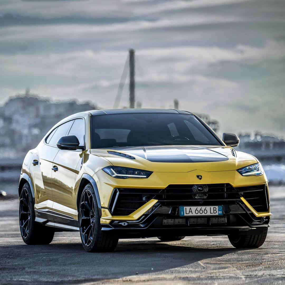 Lamborghini - Just one gaze is enough to understand why Urus Performante raises the Super SUV bar to