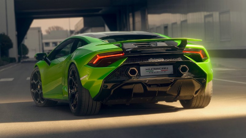 Lamborghini Presents The Huracán Tecnica