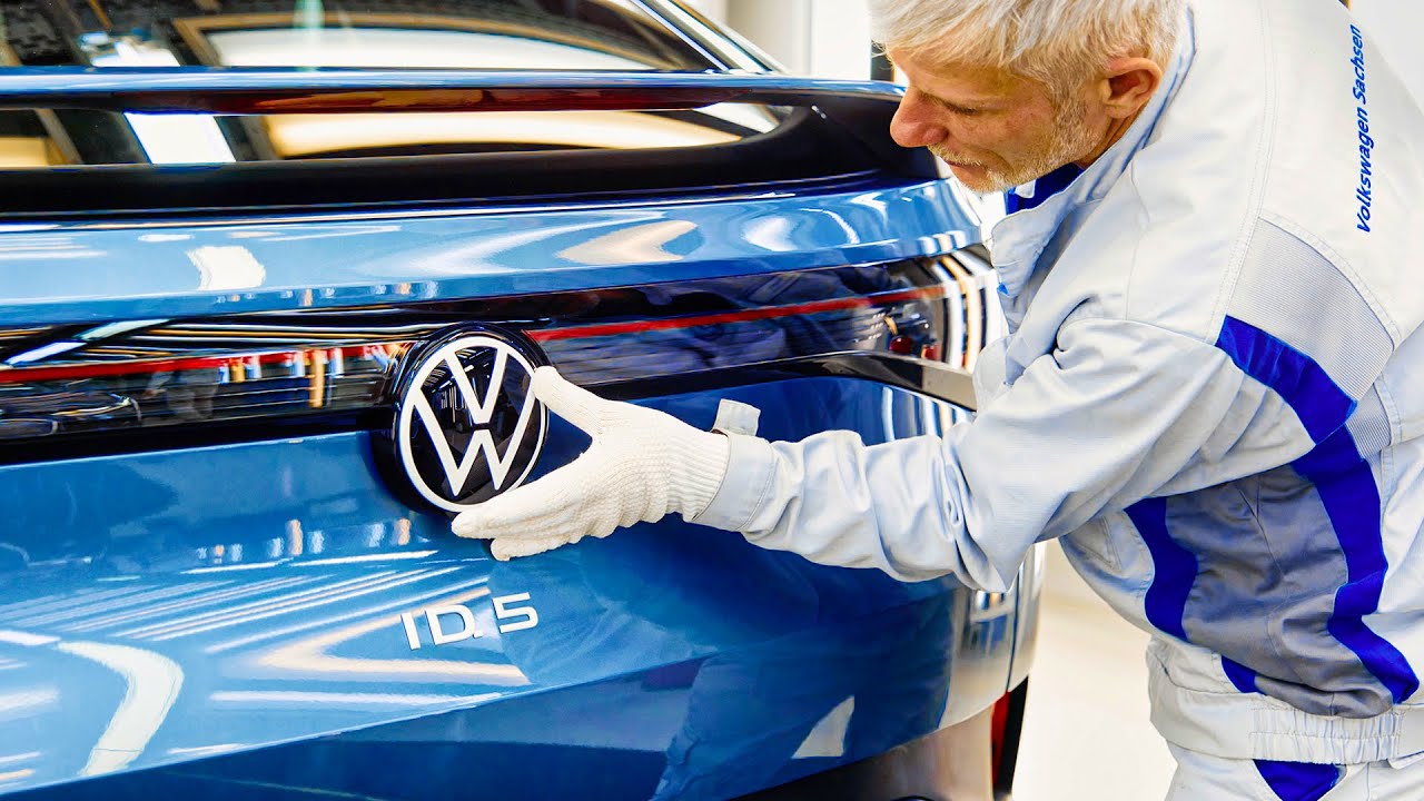image 0 Production Line Of The Volkswagen Id.5 And Id.5 Gtx