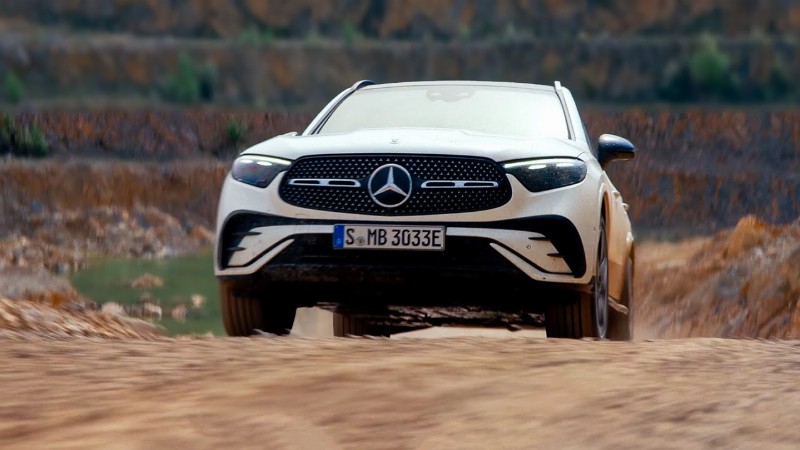 image 0 The New Mercedes Glc (2022) Ready To Fight The Bmw X3 : Features - Off-road - Design